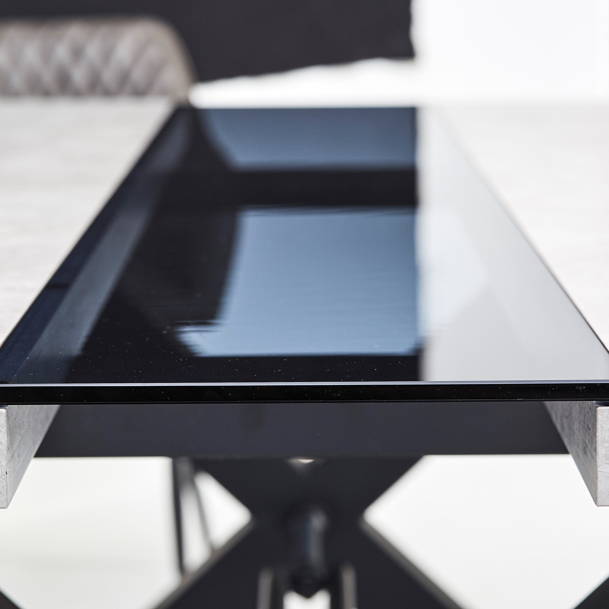 Manhattan Dining Table (6830589935680)